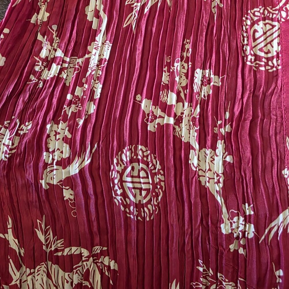 CrinkleRed - Picture 7 of 12